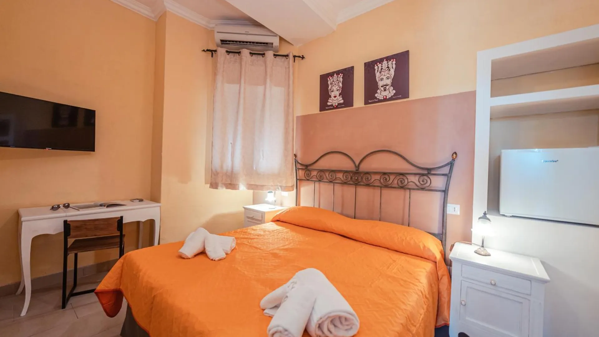 Taormina Garden Hotel 2*,  Italien